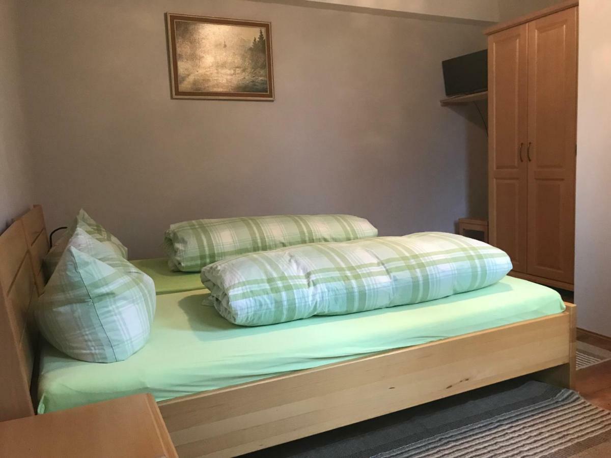 Pension Zum Mohr Birstein Exteriör bild