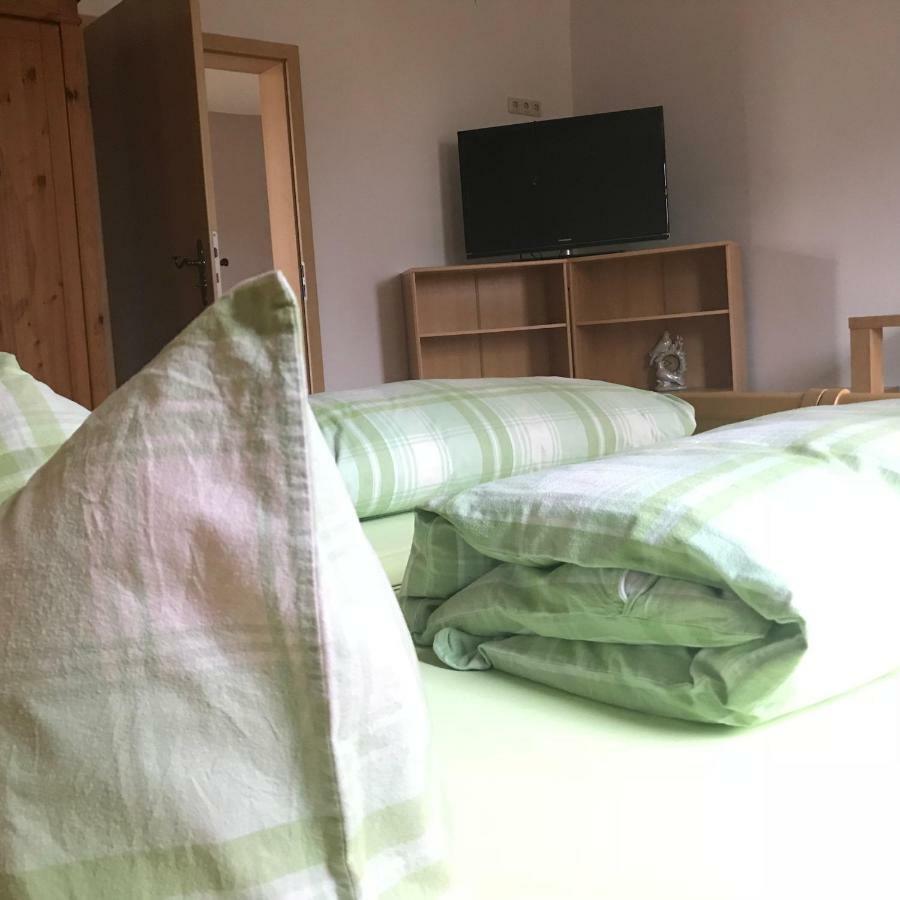 Pension Zum Mohr Birstein Exteriör bild