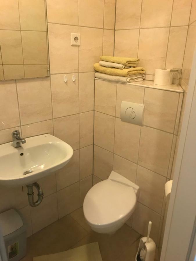 Pension Zum Mohr Birstein Exteriör bild